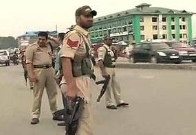 srinagar-grenade-attack20130717150003_l