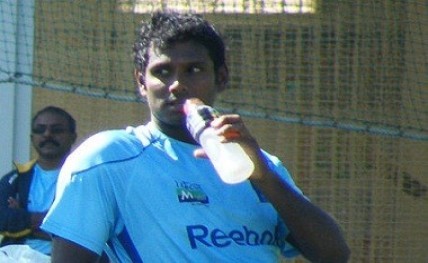 455px-Angelo_Mathews_l20140106141034_l