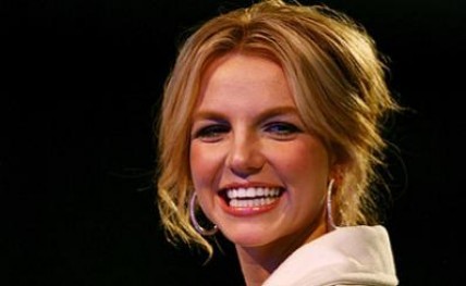 britney-spears20140316172653_l