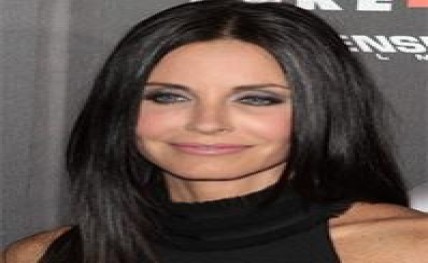 Courtney-Cox20140401114345_l