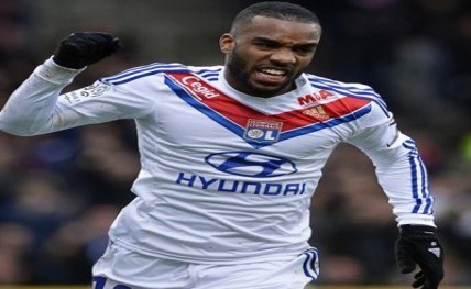 Lacazette20141224135204_l