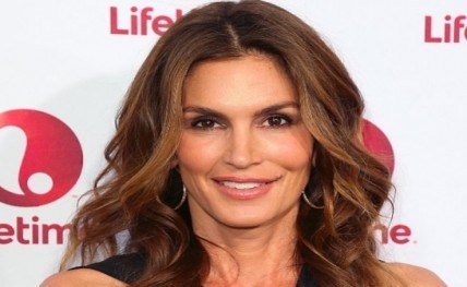 Cindy-Crawford-220150611140359_l