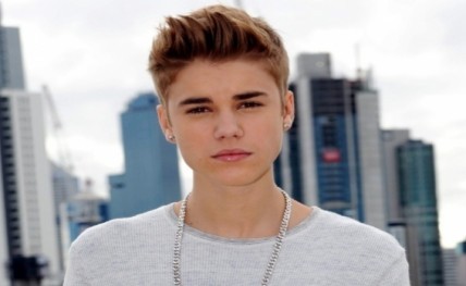 justin-bieber20150616113942_l