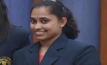 Dipa-Karmakar20161015093444_l