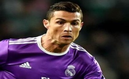 Cristiano-Ronaldo20170815092447_l