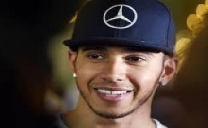 Lewis-Hamilton20170825211938_l