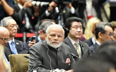 Modi-east-asia-pib20181115181816_l